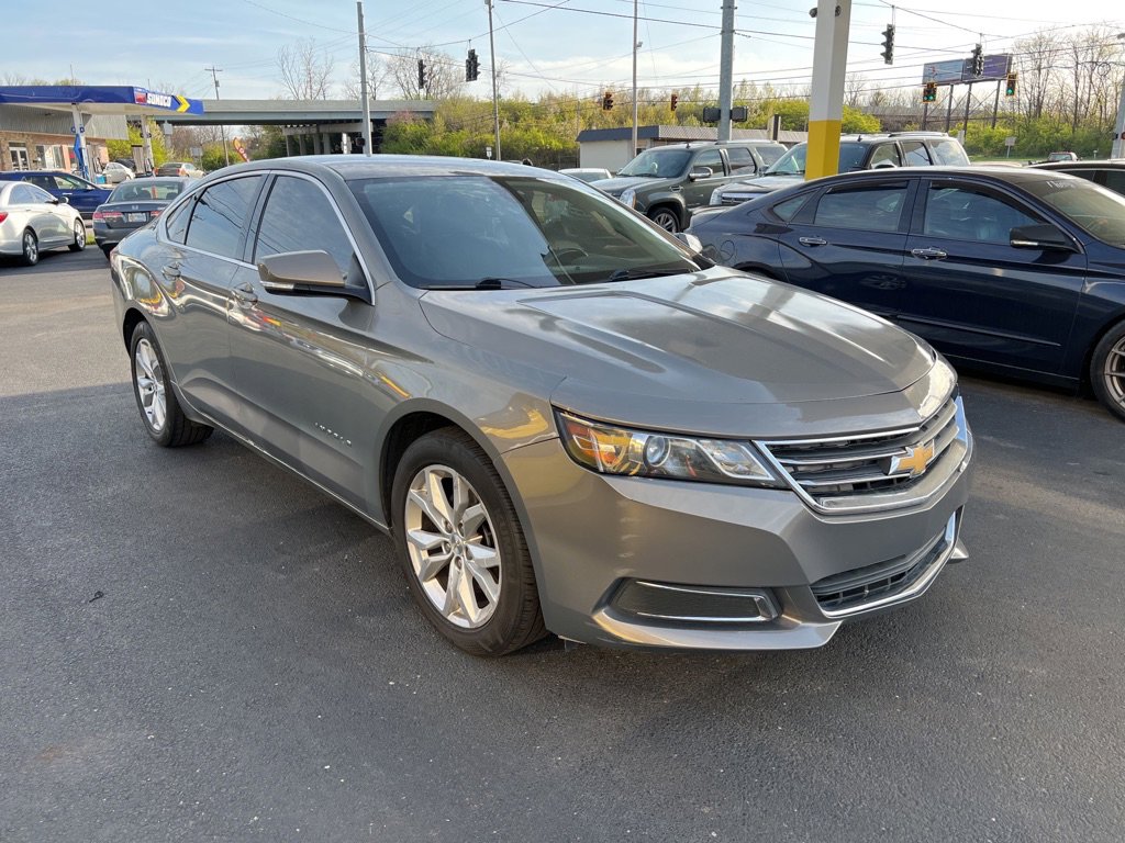 Used 2017 Chevrolet Impala LT image 2