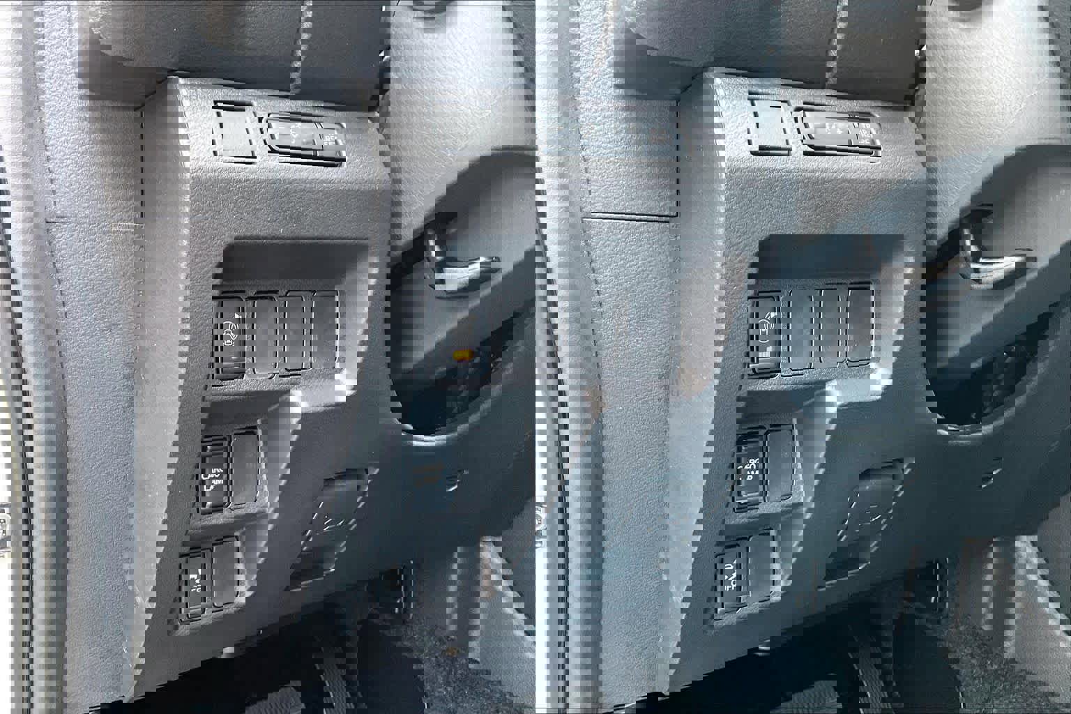 New 2026 Nissan Frontier S image 12