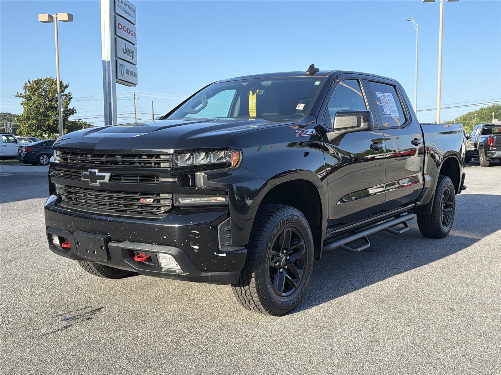 Used 2019 Chevrolet Silverado 1500 LT Trail Boss AWD/4WD image 2