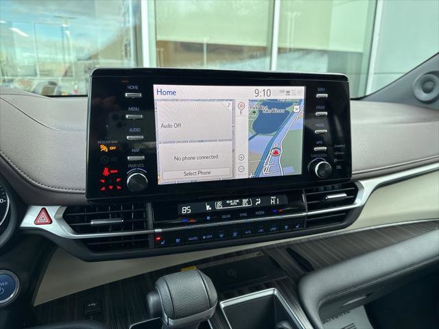 Certified 2024 Toyota Sienna Platinum image 8