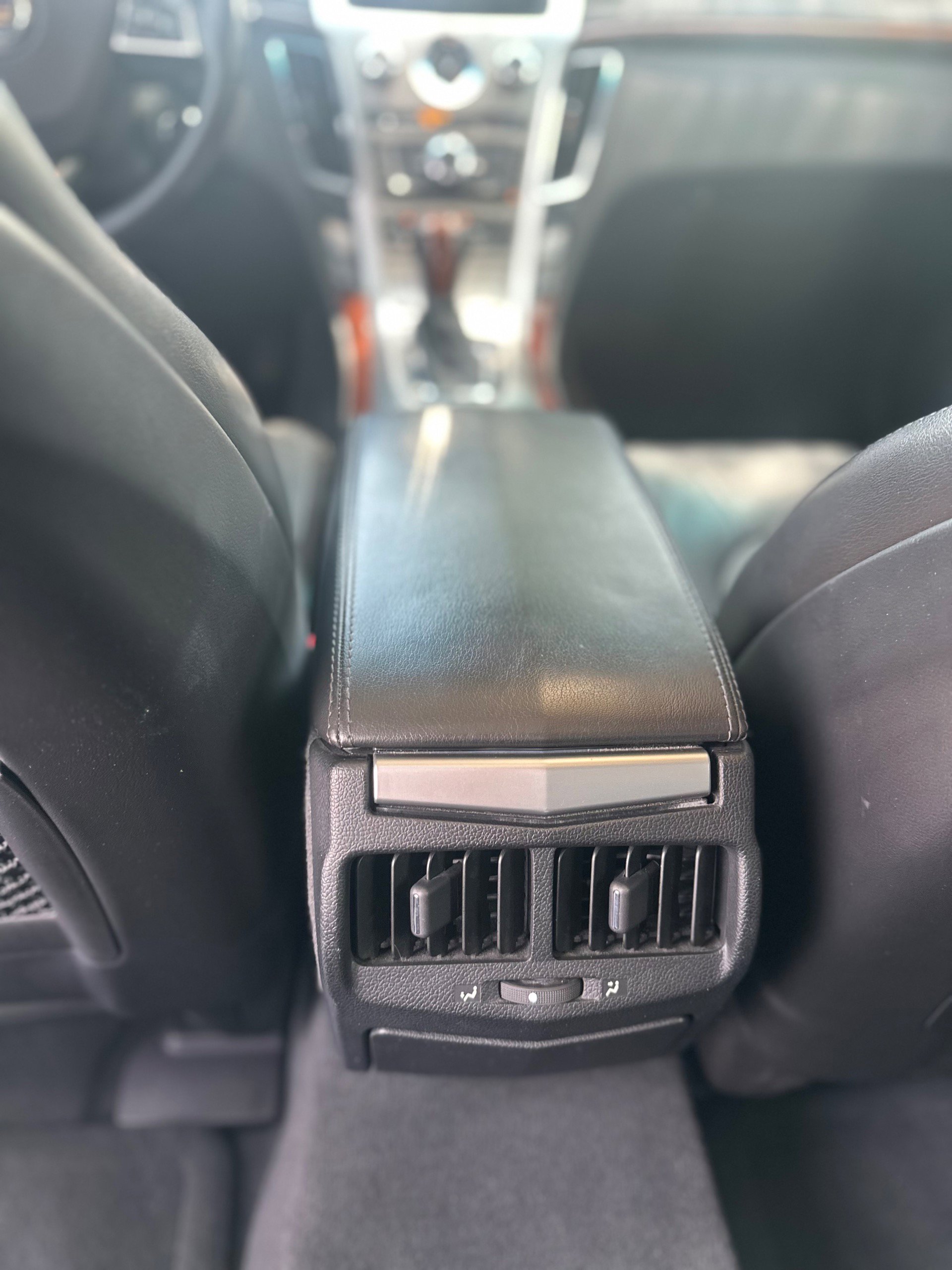 Used 2009 Cadillac CTS 3.6 AWD image 40