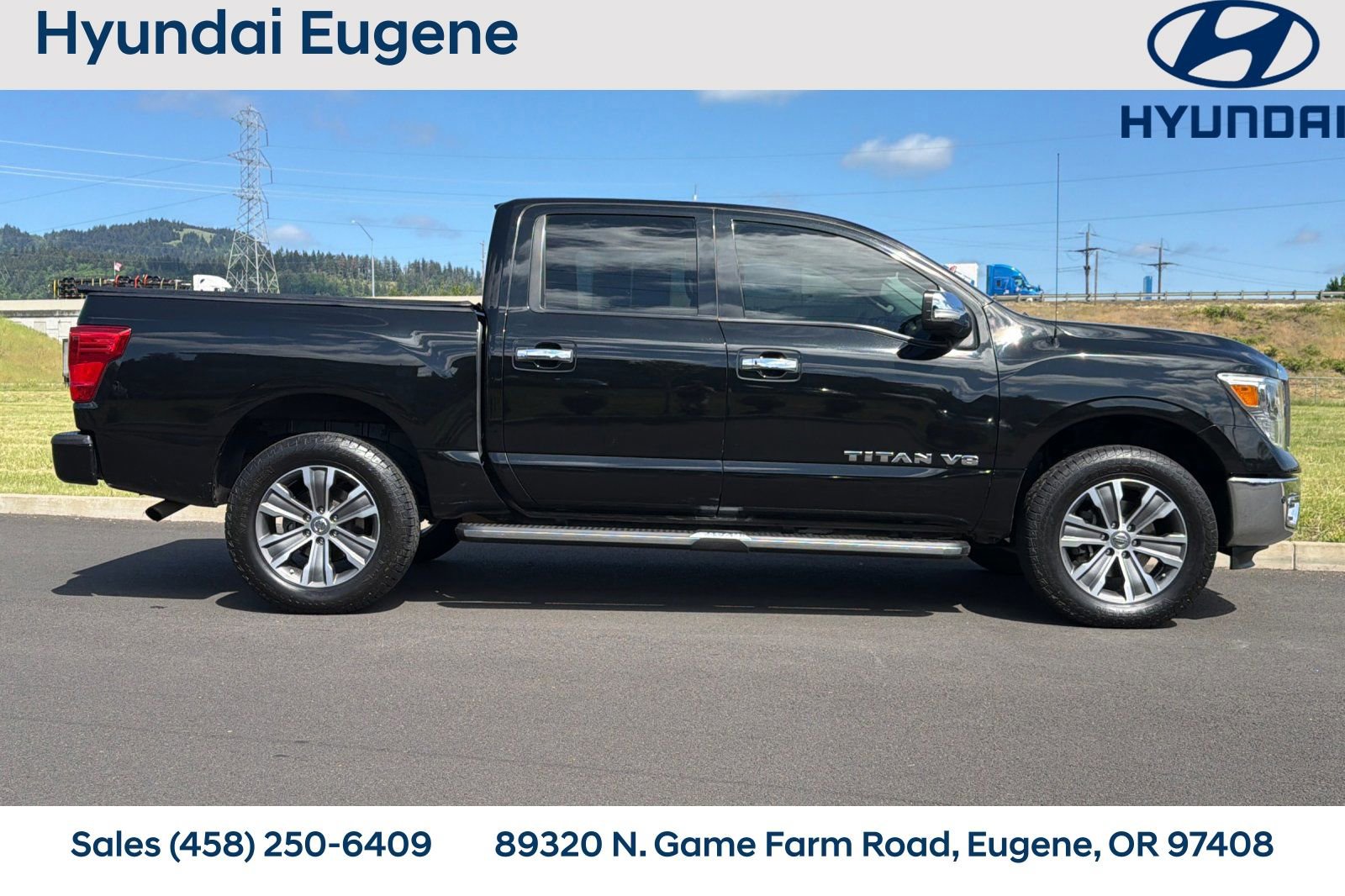 Used 2018 Nissan Titan SL AWD/4WD image 2