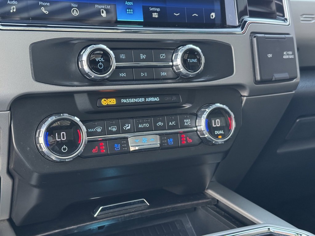 Used 2022 Ford F350 Lariat w/ Black Appearance Package image 39