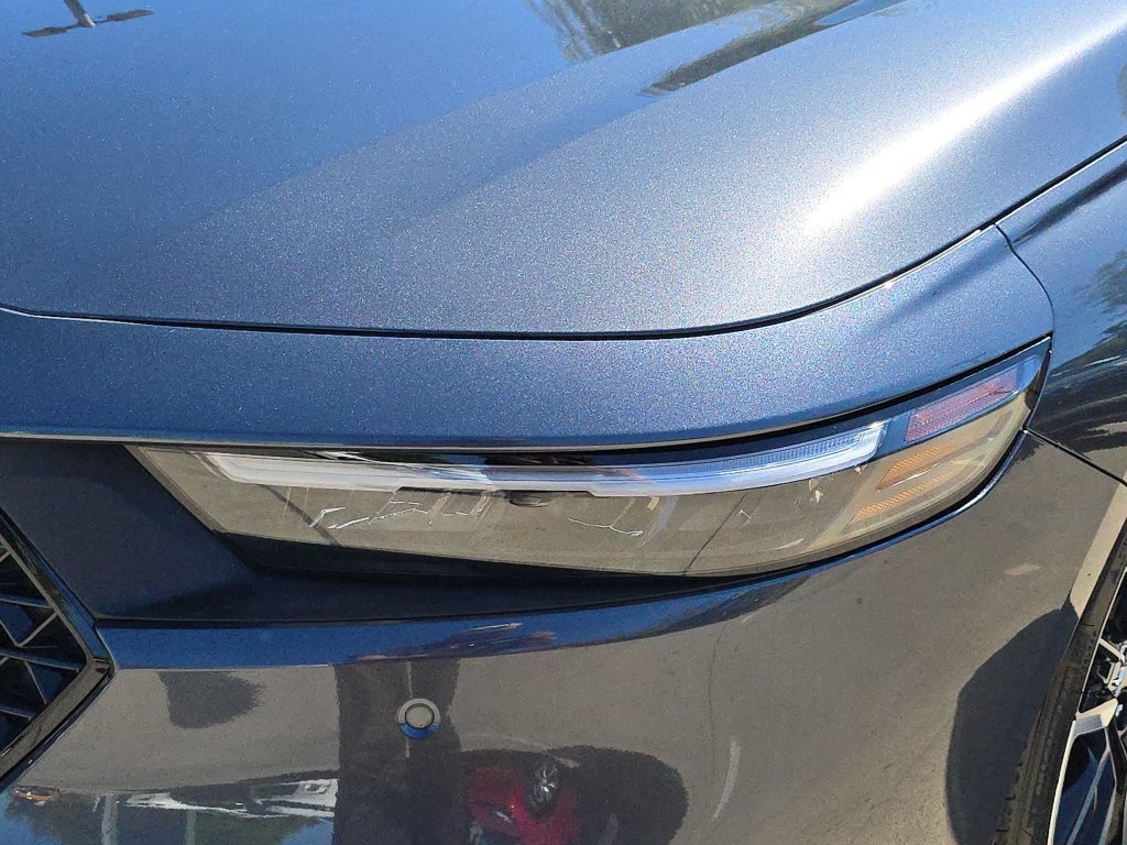 Used 2025 Honda Accord Touring image 35