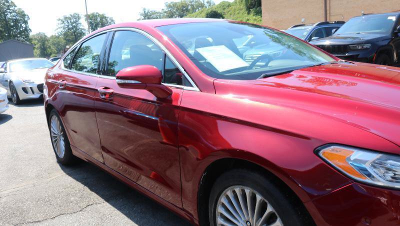 Used 2014 Ford Fusion Titanium FWD image 3