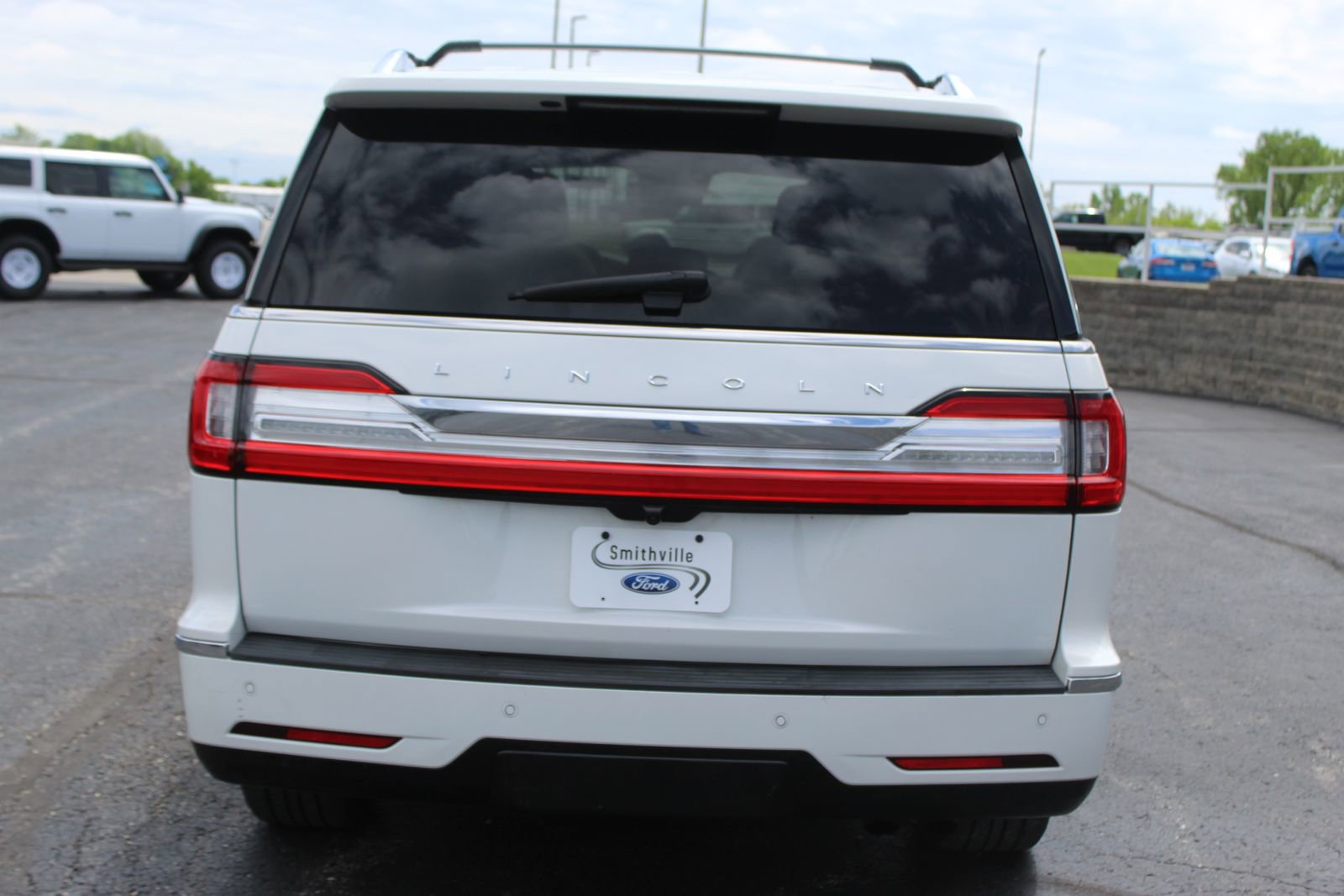 Used 2020 Lincoln Navigator L Reserve w/ Equipment Group 208A Reserve AWD/4WD image 7