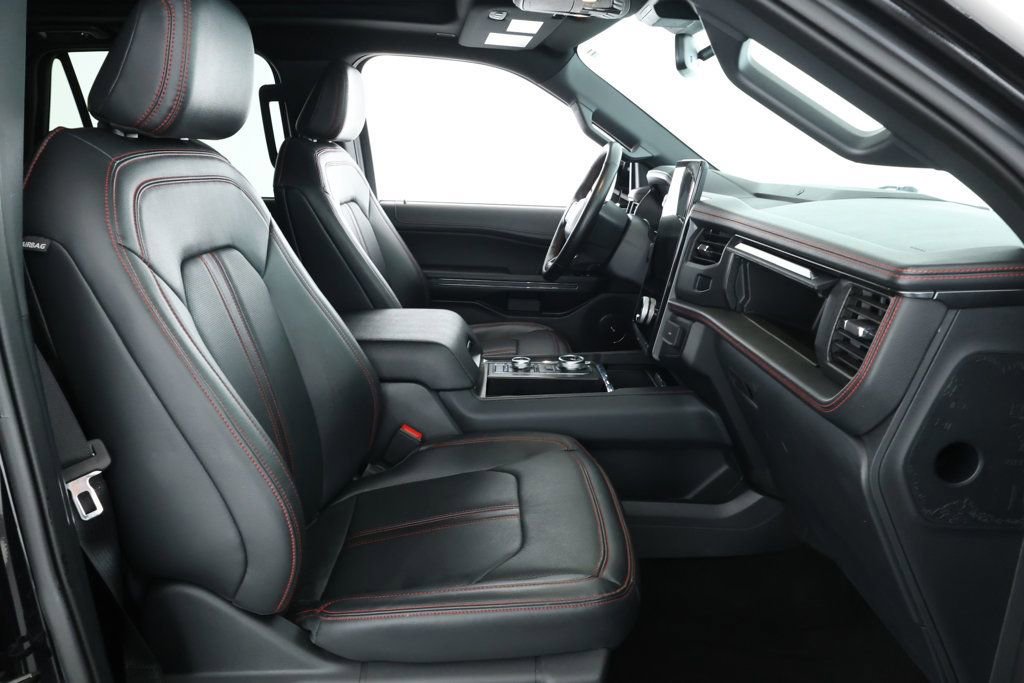 Used 2023 Ford Expedition Limited image 24