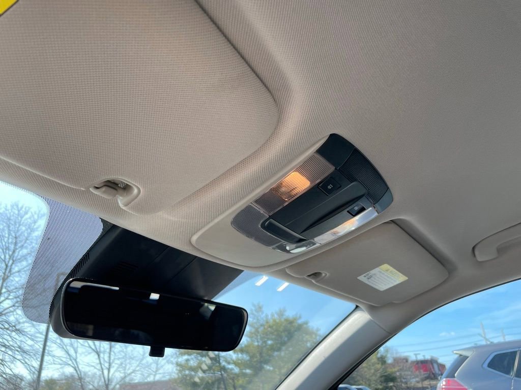 Used 2023 Kia Sorento LX image 23