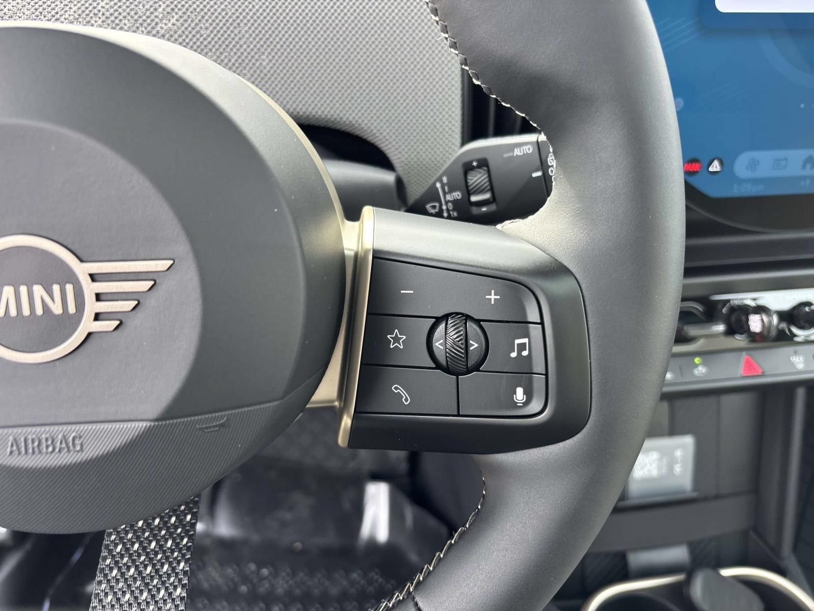 New 2026 MINI Cooper 2-Door Hardtop FWD image 18