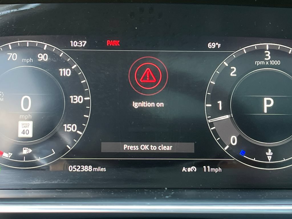 Used 2018 Land Rover Range Rover Sport HSE AWD/4WD image 14