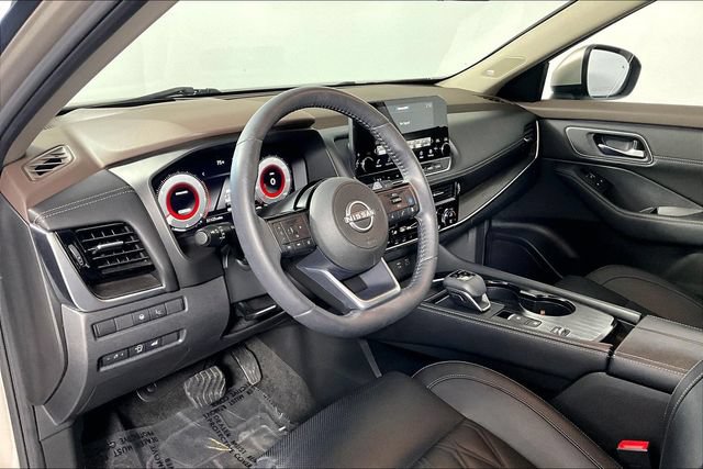 Used 2023 Nissan Rogue Platinum w/ Platinum Premium Package FWD image 15