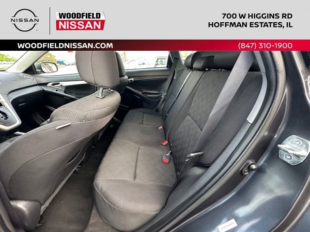 Used 2009 Pontiac Vibe w/ Sun And Sound Package FWD image 32