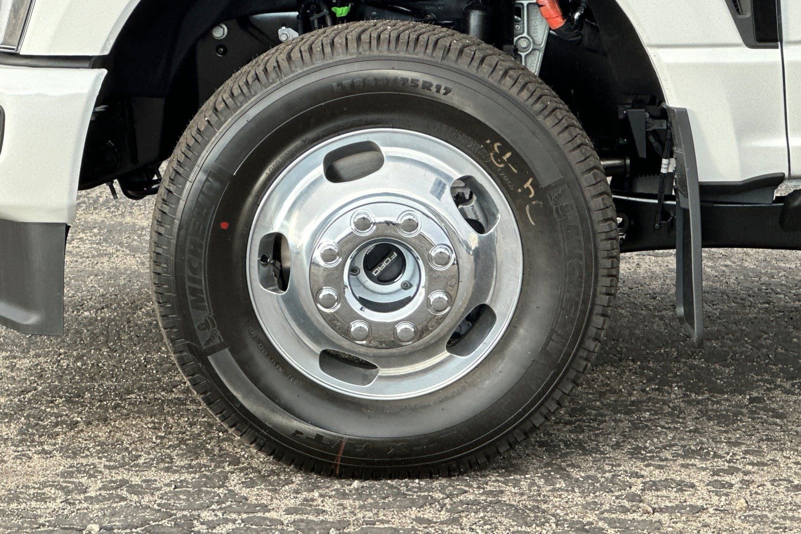 New 2026 Ford F350 Platinum image 24