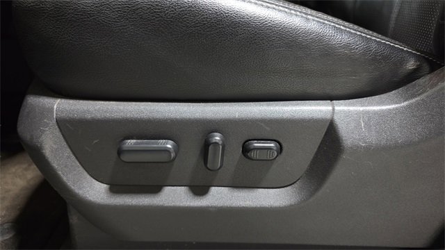 Used 2015 Ford F350 Lariat w/ Lariat Ultimate Package image 17
