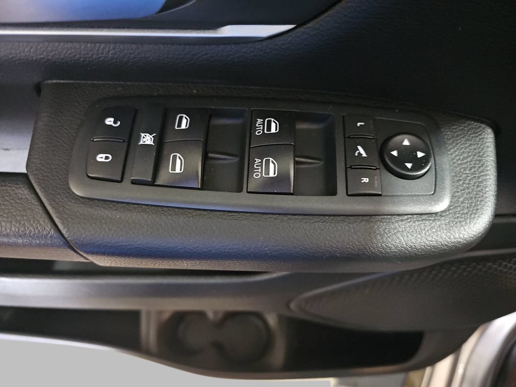 Used 2020 RAM 1500 Big Horn AWD/4WD image 32