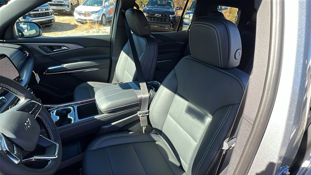 New 2026 Chevrolet Traverse LT w/ Midnight/Sport Edition image 15