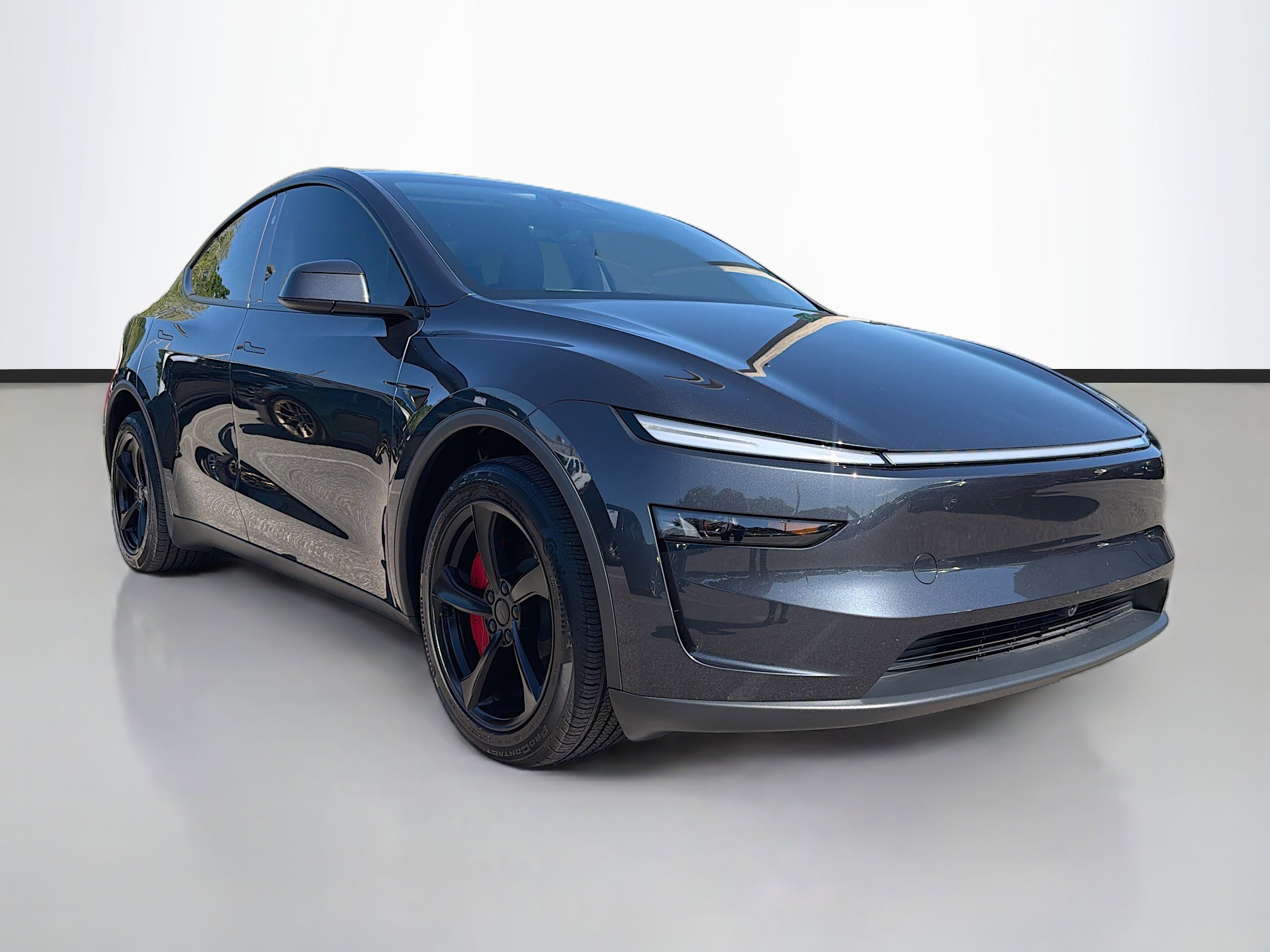 Used 2026 Tesla Model Y 2WD image 1