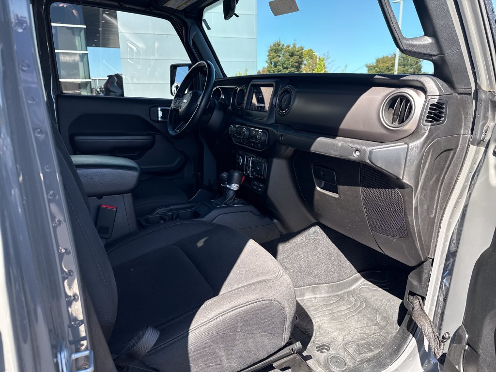 Used 2020 Jeep Gladiator Sport w/ Quick Order Package 24S AWD/4WD image 34