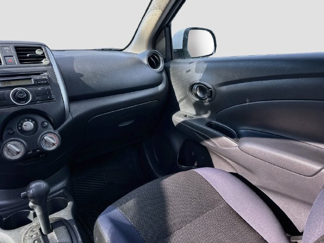 Used 2012 Nissan Versa SV FWD image 16