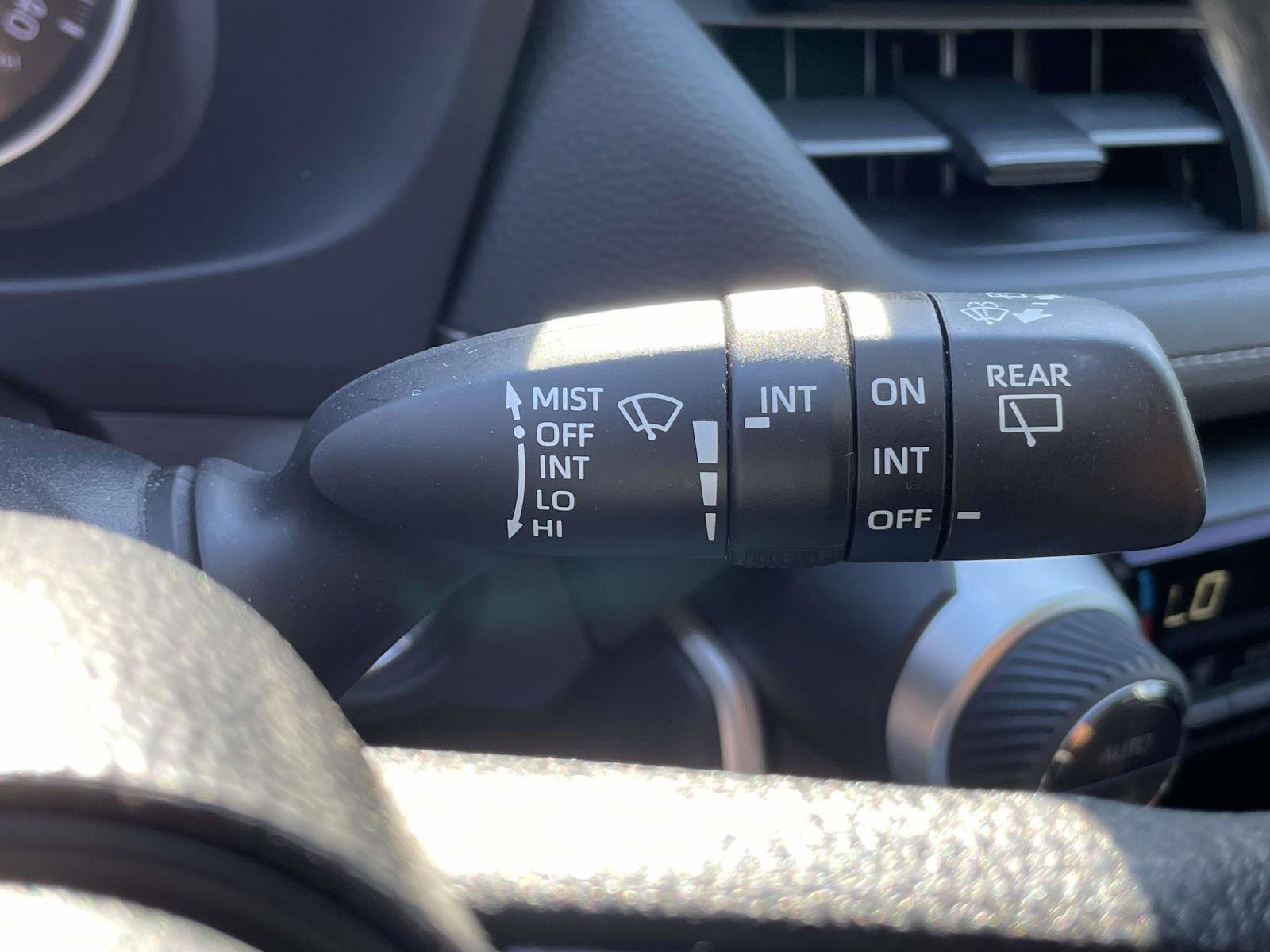 Used 2021 Toyota RAV4 XLE image 20