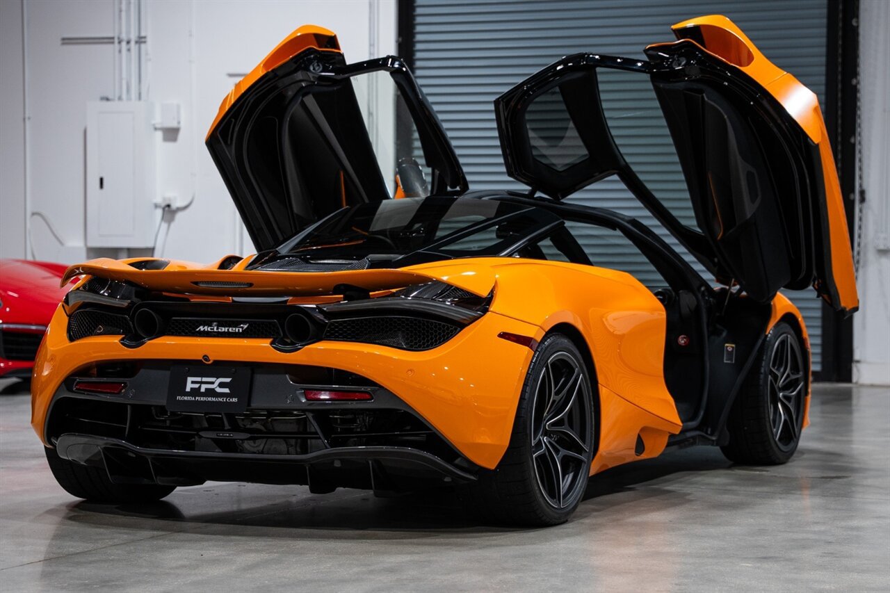 Used 2019 McLaren 720S Performance RWD image 15