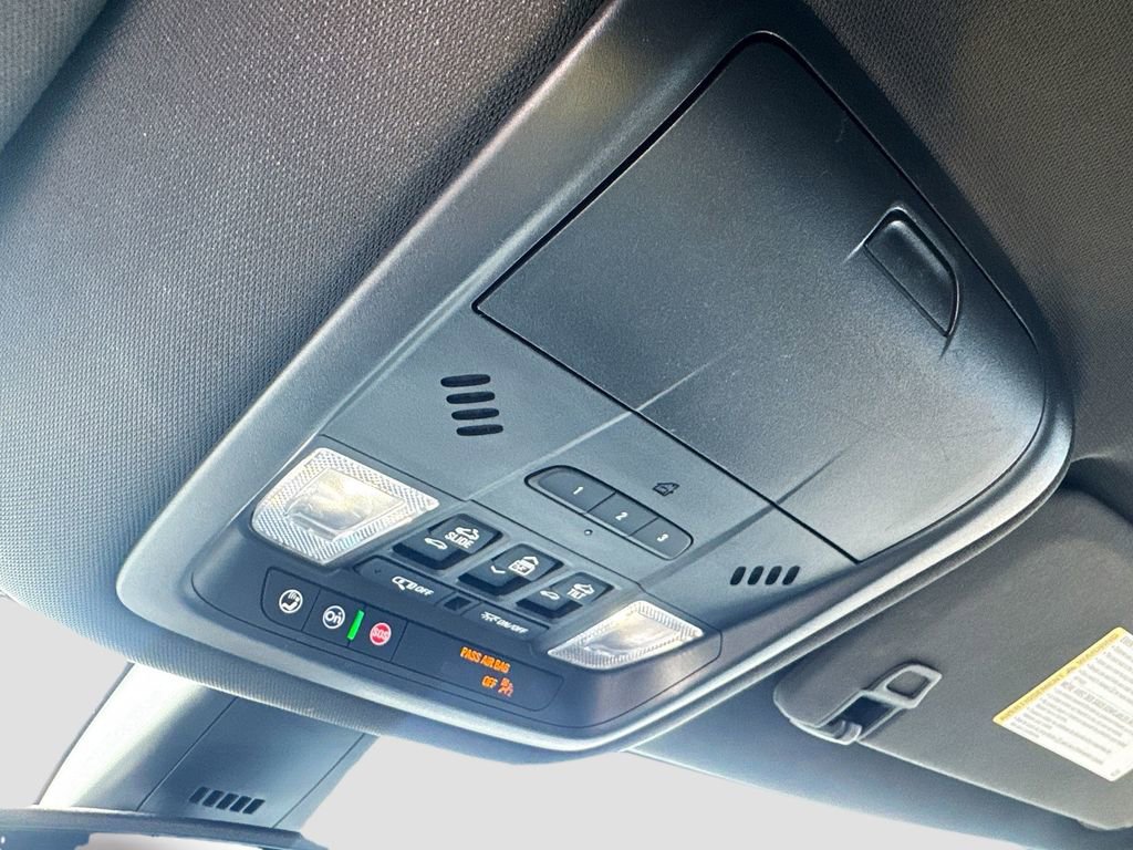 Used 2023 Buick Enclave Essence w/ Experience Buick Package image 20