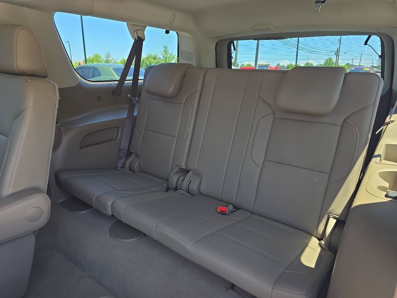 Used 2020 Chevrolet Suburban LT w/ Texas Edition Package AWD/4WD image 13
