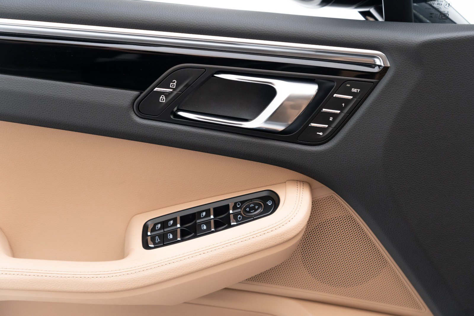 New 2025 Porsche Macan image 22