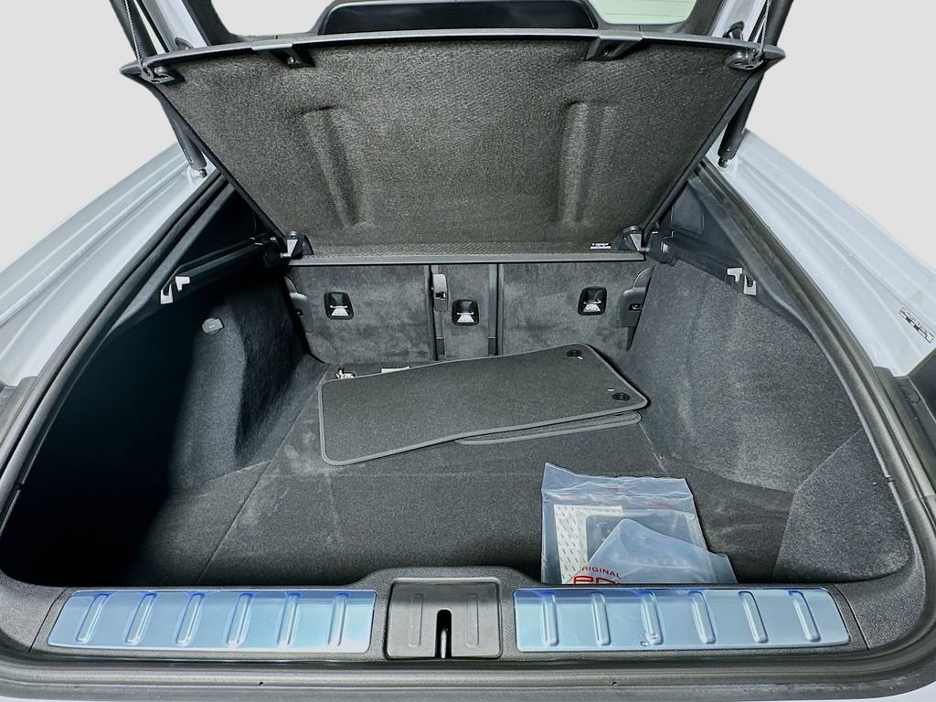 New 2025 Porsche Panamera image 28