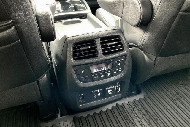 Used 2022 Honda Pilot Touring image 10