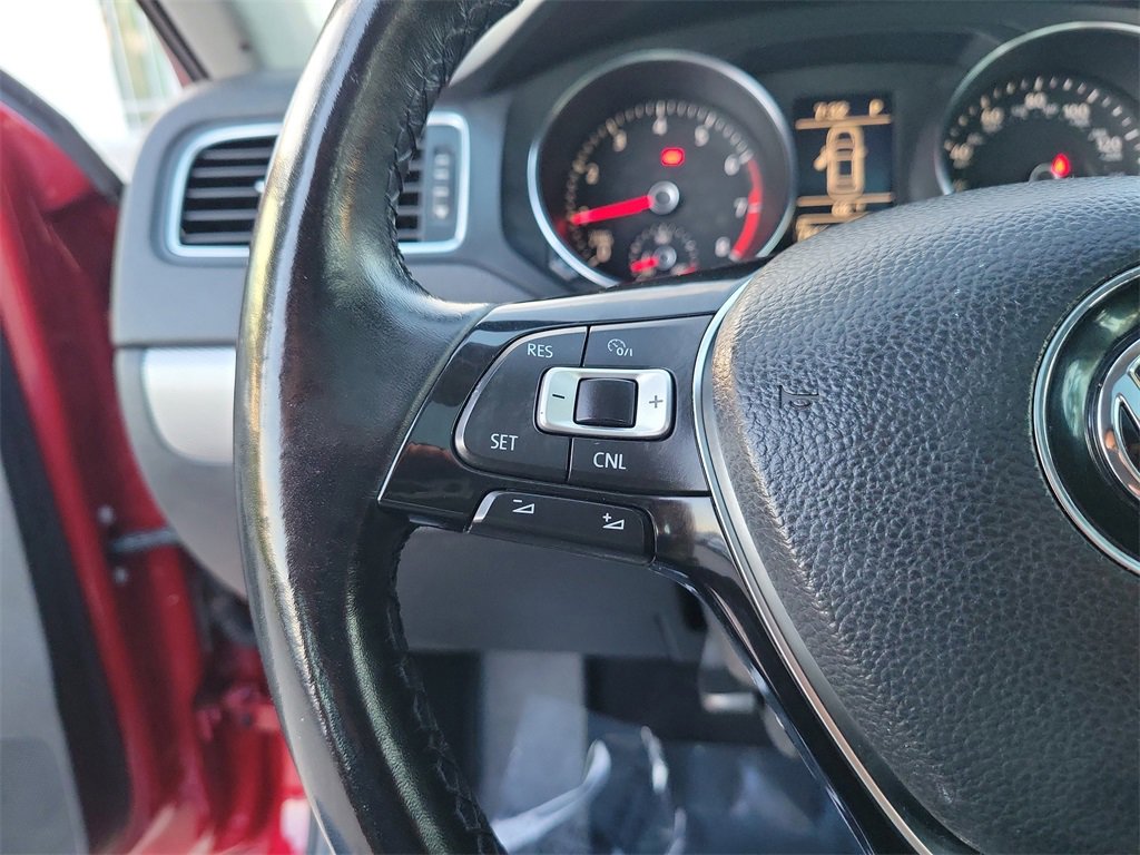 Used 2017 Volkswagen Jetta SE image 20