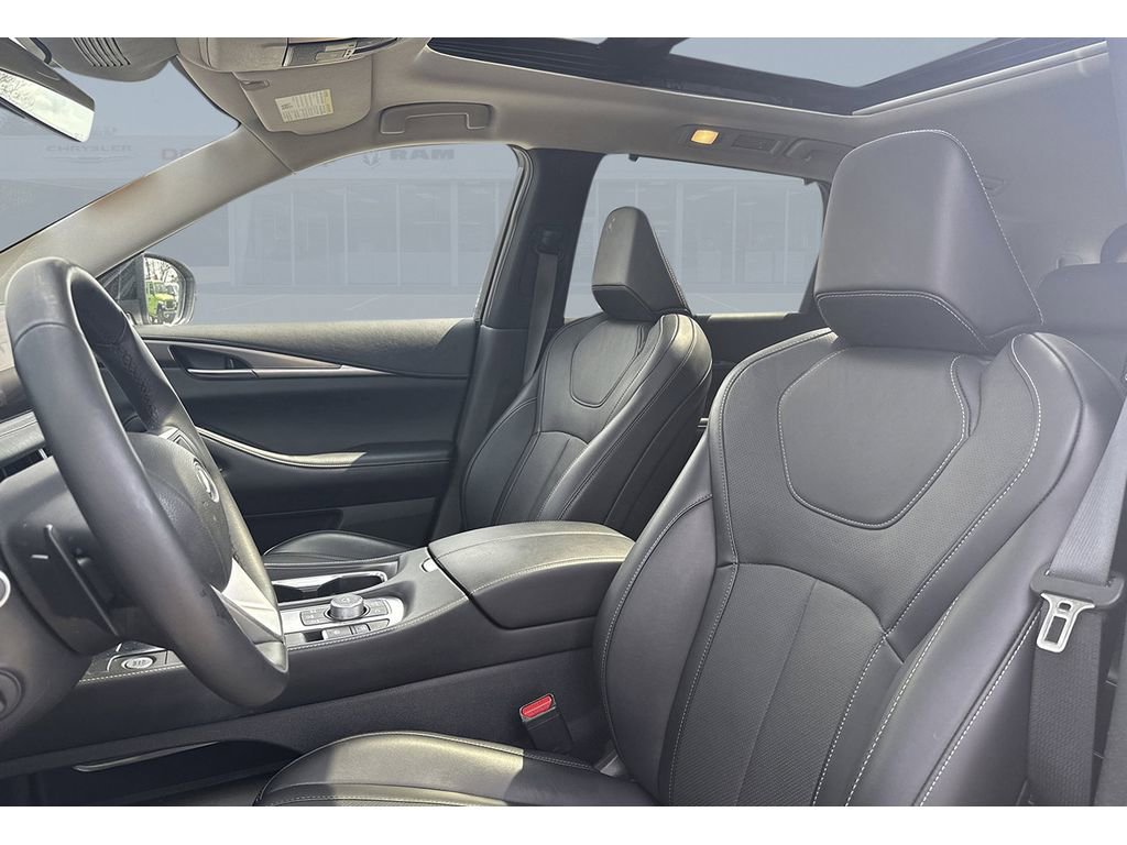 Used 2023 INFINITI QX60 Luxe w/ Cargo Package image 11