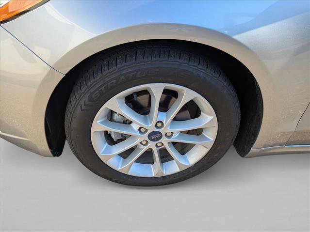 Used 2020 Ford Fusion SE FWD image 10