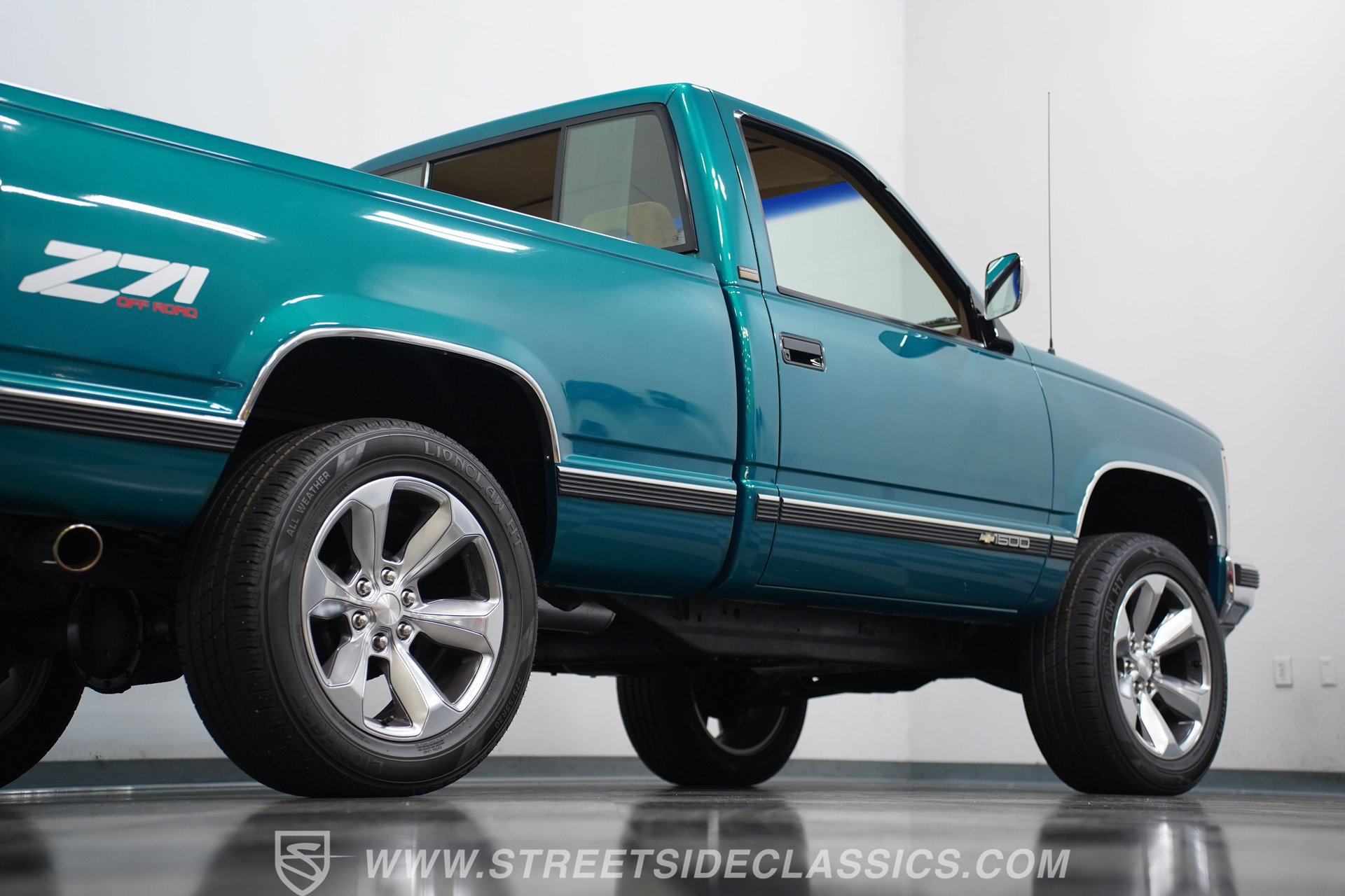 Used 1993 Chevrolet Silverado 1500 4x4 Regular Cab image 27