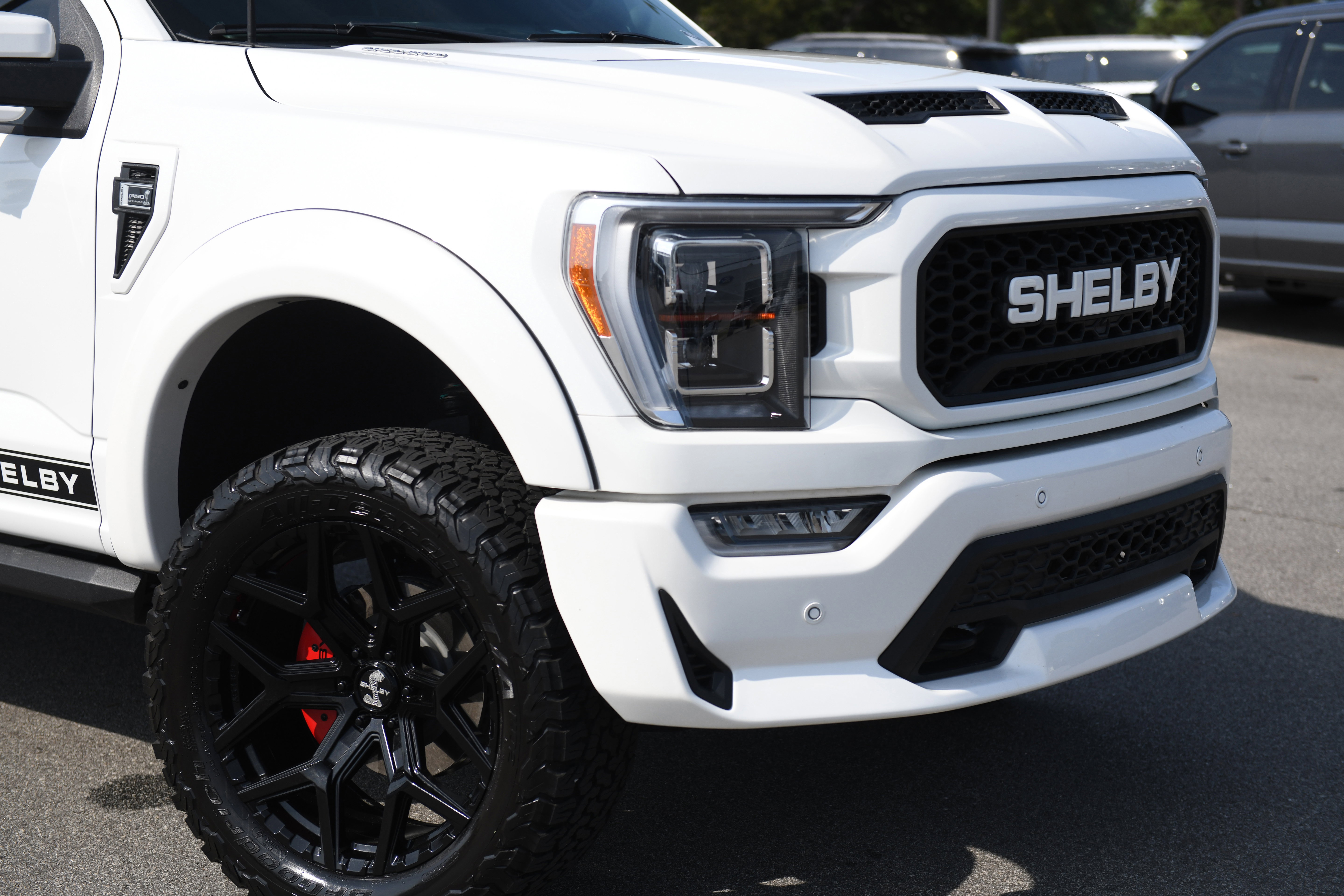 Used 2023 Ford F150 Lariat w/ Equipment Group 502A High AWD/4WD image 3