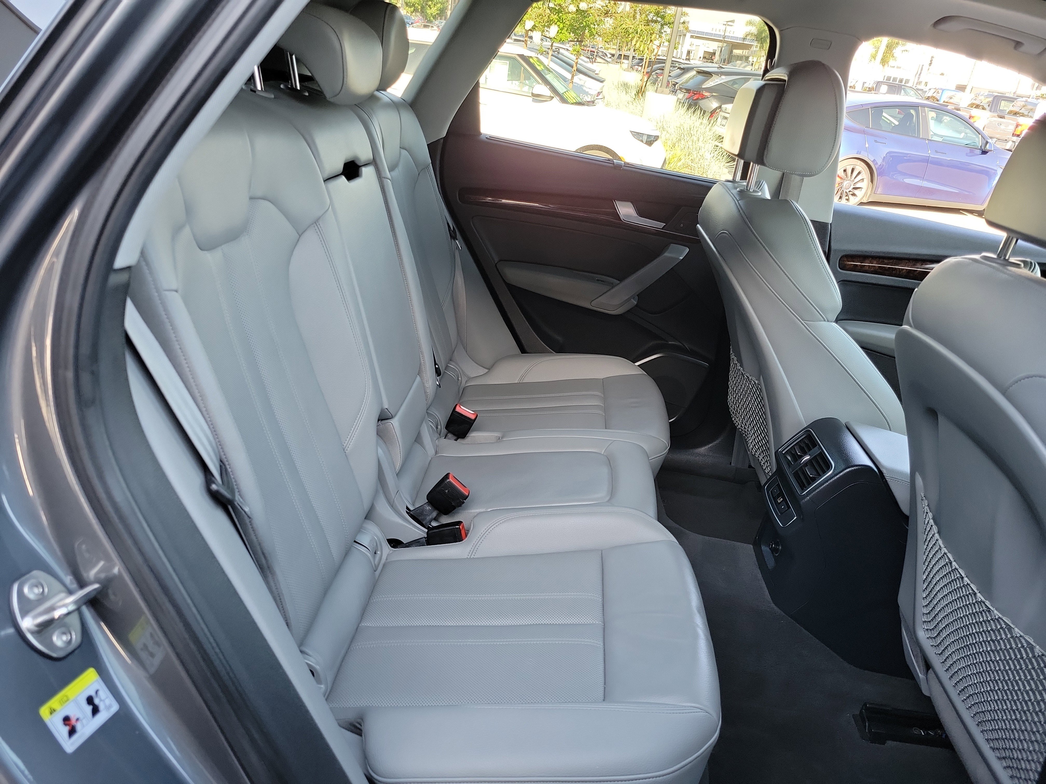 Used 2018 Audi Q5 2.0T Premium Plus w/ Premium Plus Package AWD/4WD image 24