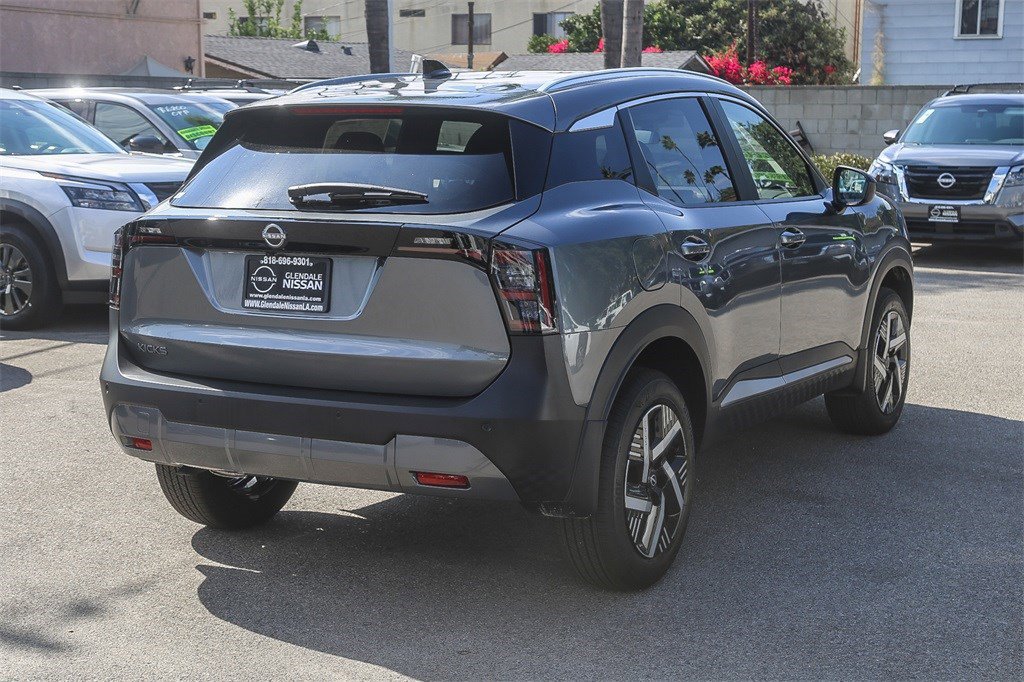 New 2026 Nissan Kicks SV w/ Charging Package image 8