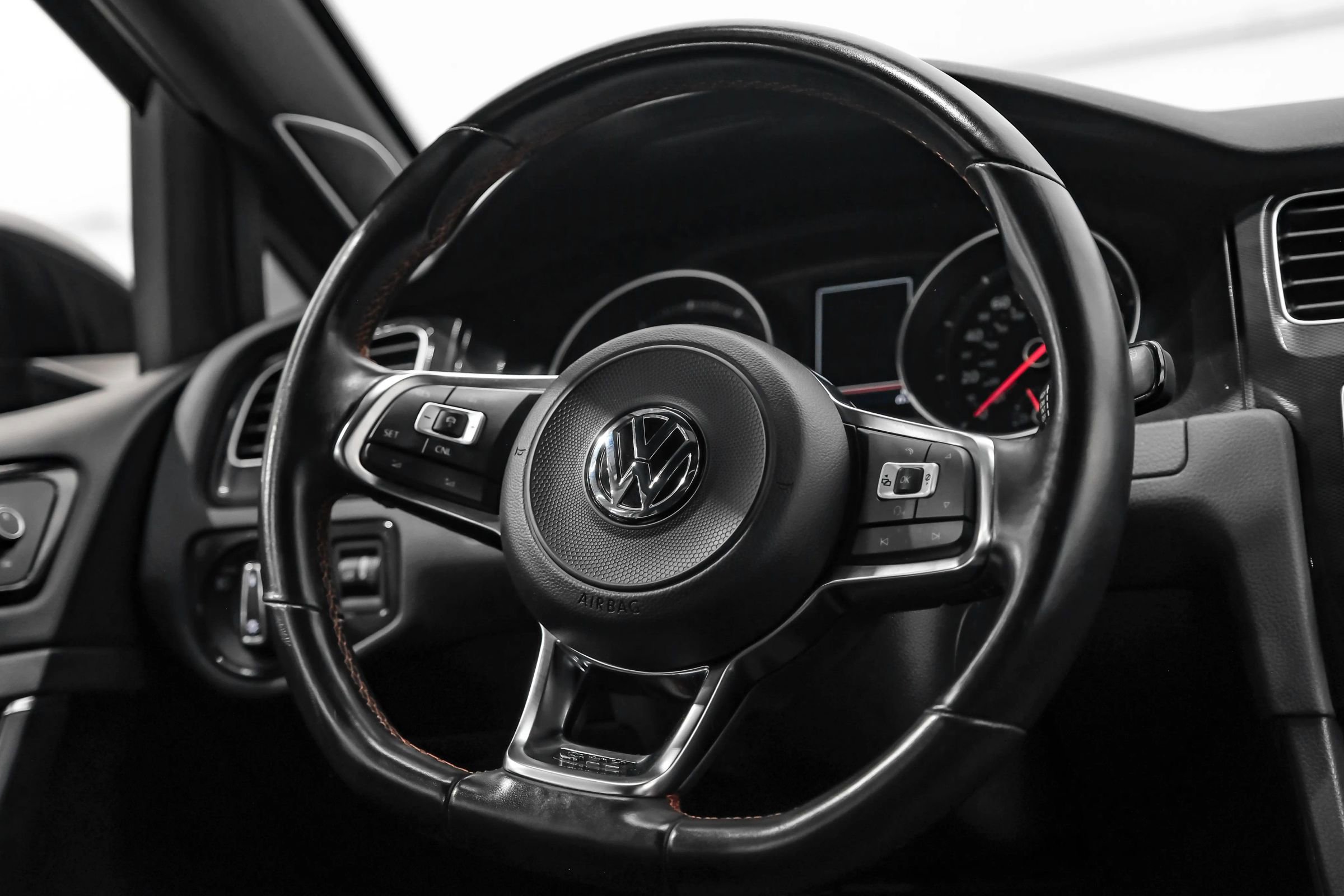 Used 2017 Volkswagen GTI Autobahn FWD image 22
