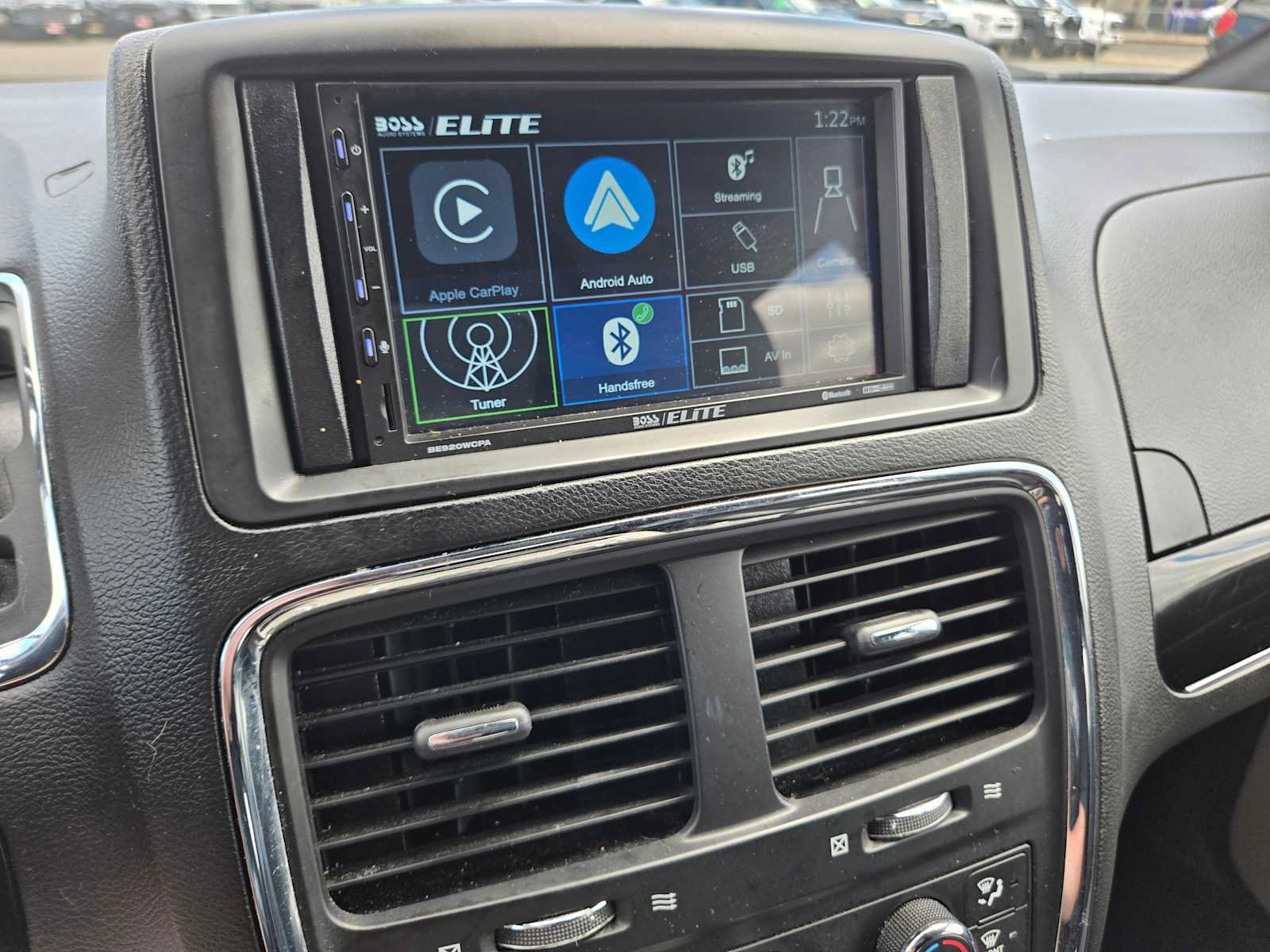 Used 2019 Dodge Grand Caravan SXT FWD image 29
