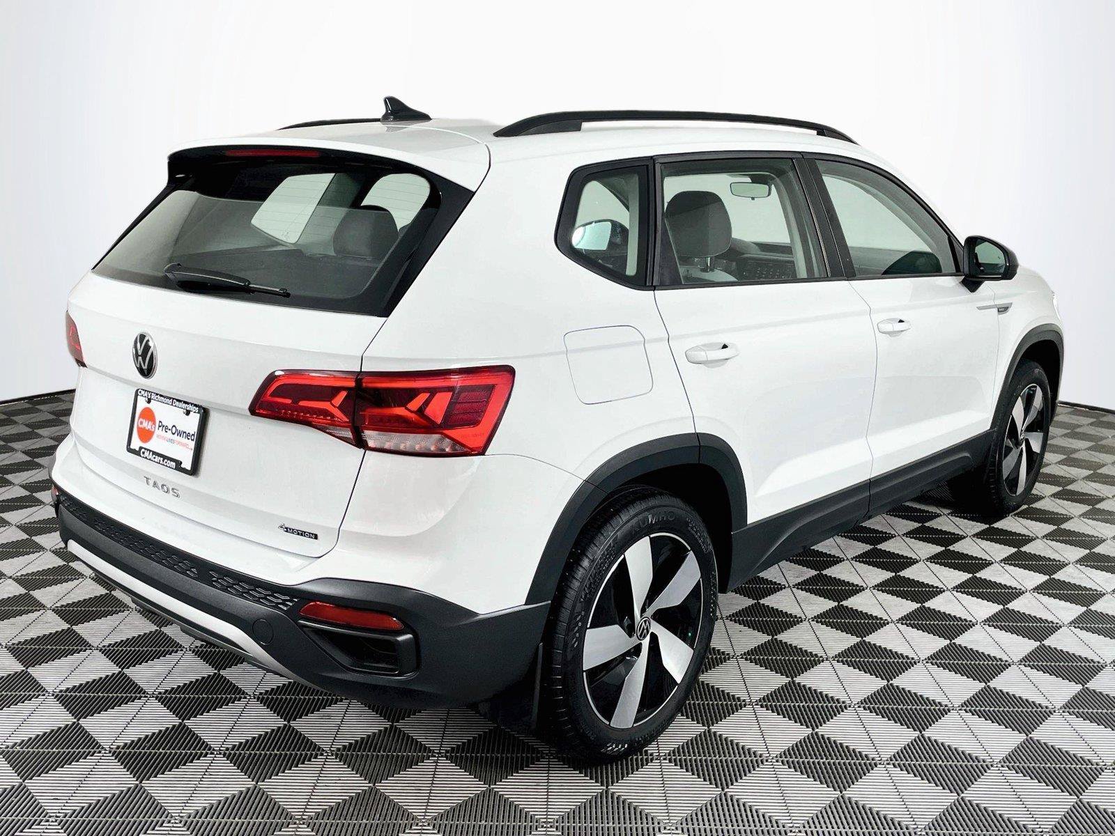 Used 2024 Volkswagen Taos S AWD/4WD image 9