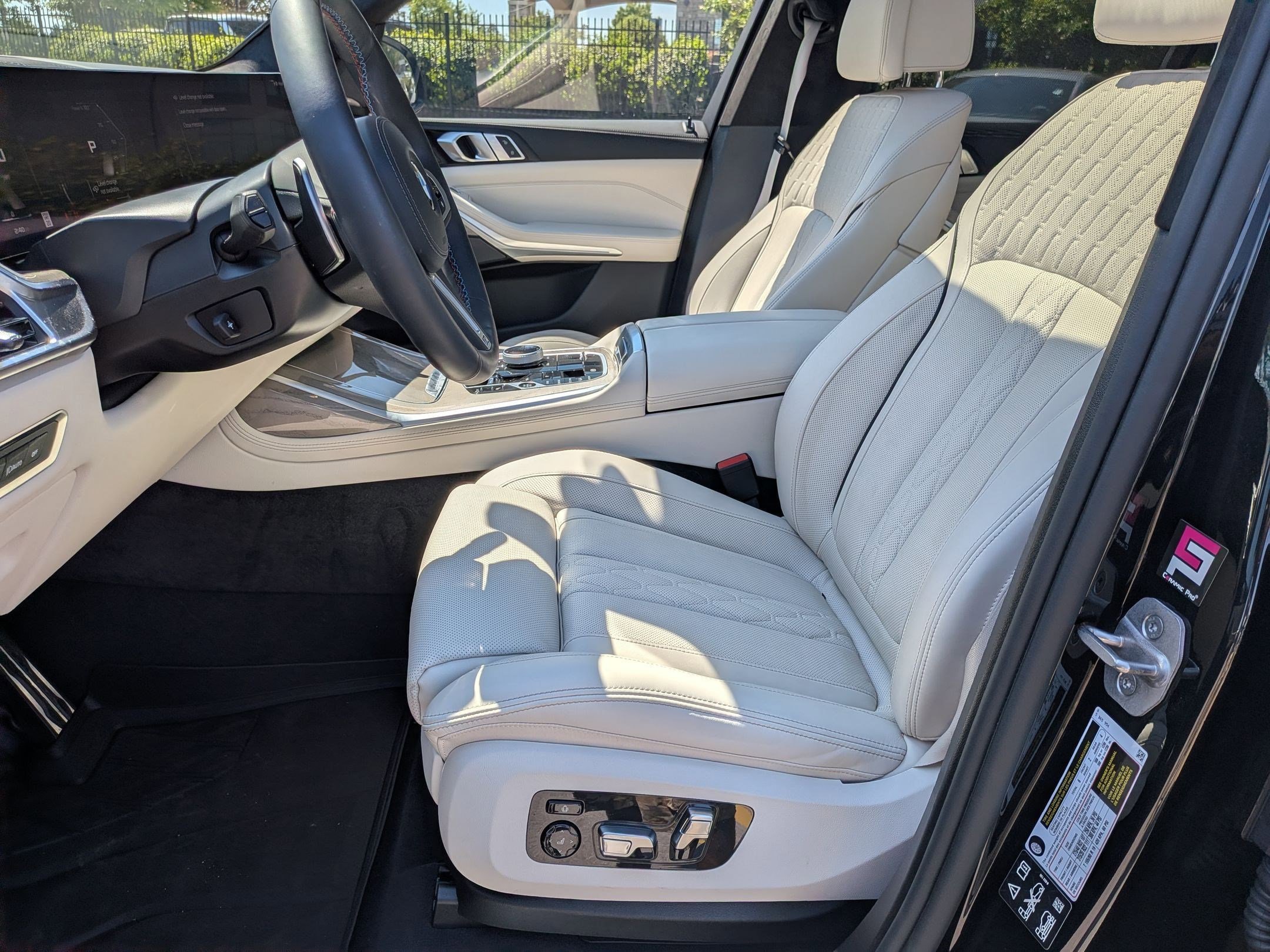 Used 2026 BMW X7 M60i AWD/4WD image 15