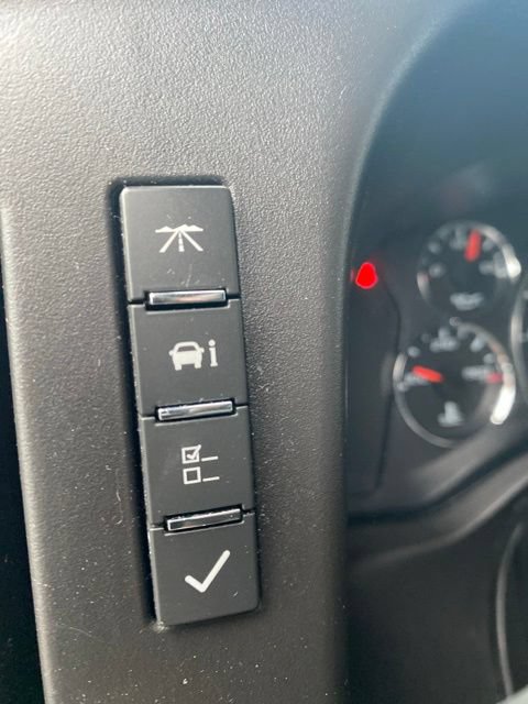 Used 2024 Chevrolet Express 2500 w/ Driver Convenience Package RWD image 15