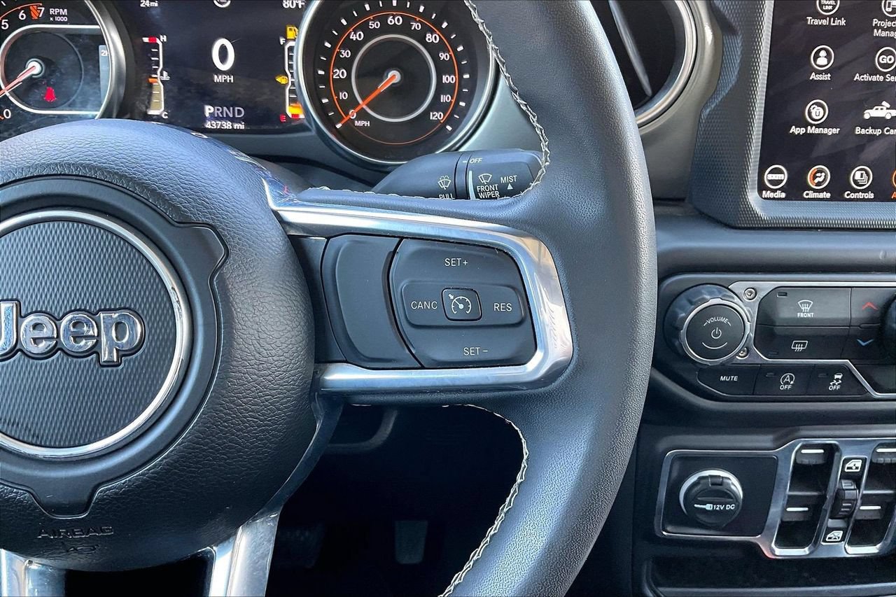Used 2023 Jeep Gladiator Overland AWD/4WD image 30
