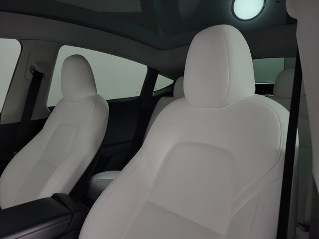 Used 2024 Tesla Model Y Long Range AWD/4WD image 17