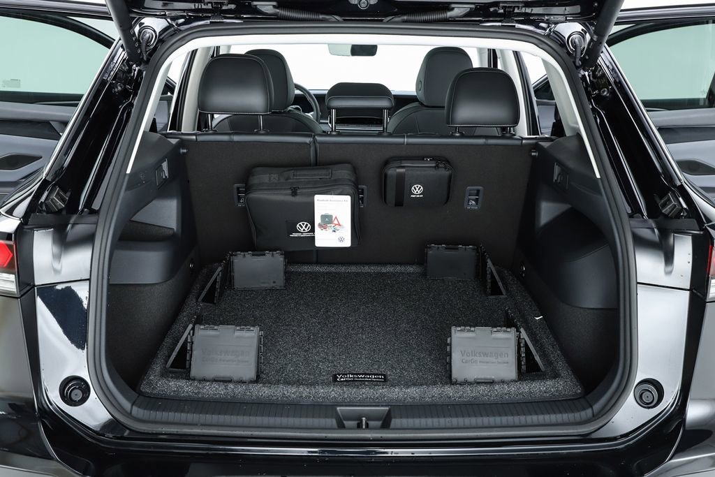 New 2026 Volkswagen Tiguan SE image 29