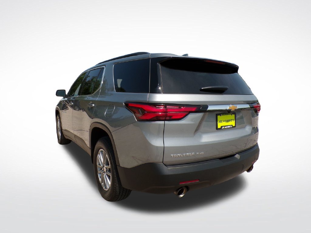 Used 2023 Chevrolet Traverse LT AWD/4WD image 3