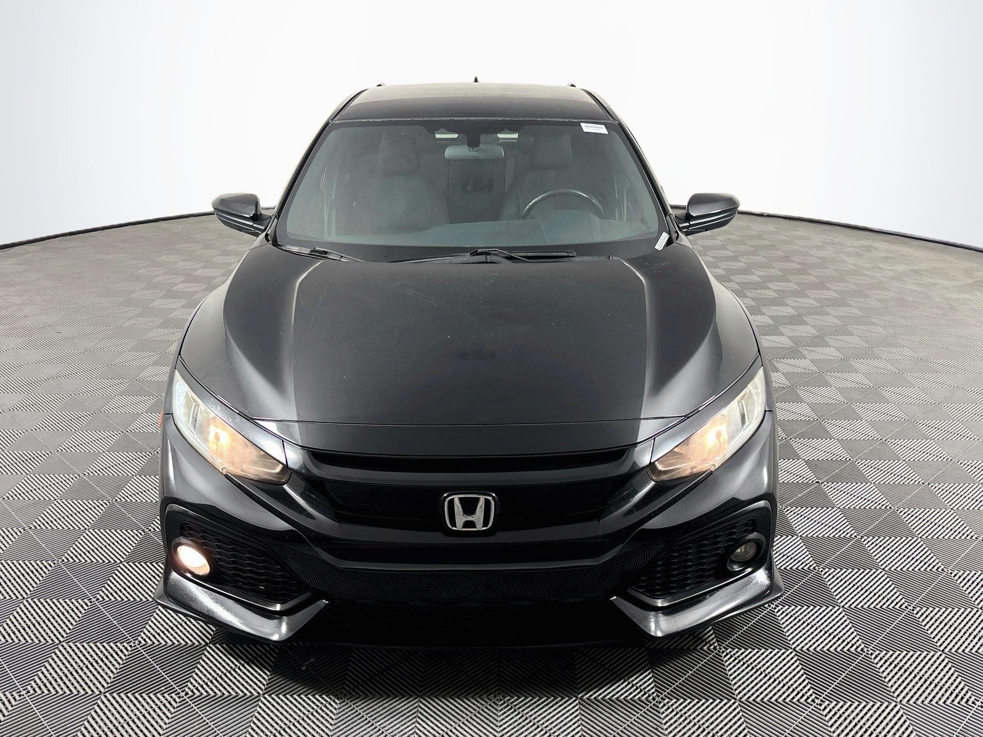 Used 2018 Honda Civic Sport image 2