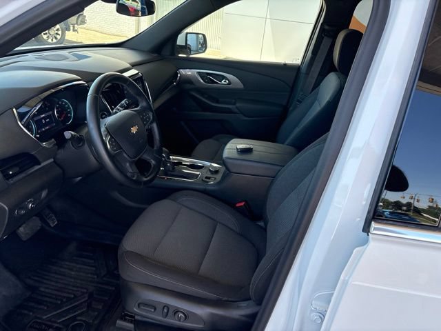 Used 2023 Chevrolet Traverse LT AWD/4WD image 16