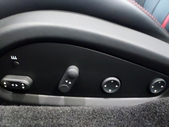 Used 2021 Ferrari F8 Tributo image 21