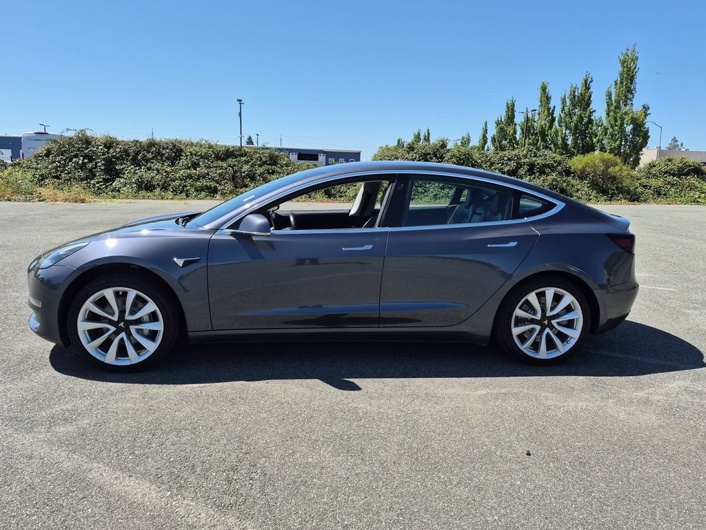 Used 2018 Tesla Model 3 Long Range RWD image 6